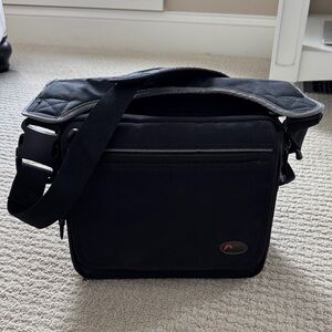 Lowepro LX 160 Camera Bag Black